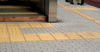 Тактильная плитка ПВХ в Юбилейном - купить от 721 руб. в ТротуарнаяПлитка