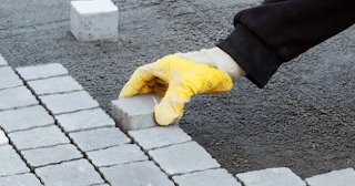 Укладка тротуарной плитки 50 на 50 в Юбилейном в октябре