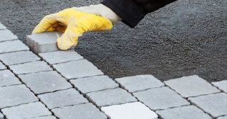 Укладка брусчатки в Юбилейном - цена от 824 руб. за м2 | ТротуарнаяПлитка