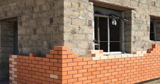 Профессиональная облицовка цоколя дома в Юбилейном в октябре