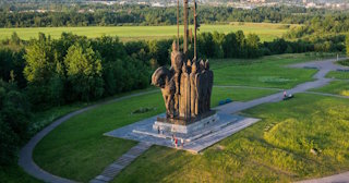 Благоустройство памятников в Юбилейном от 927 руб. – компания ТротуарнаяПлитка
